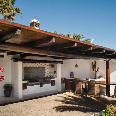 Pergolas Rural Apartment Tías